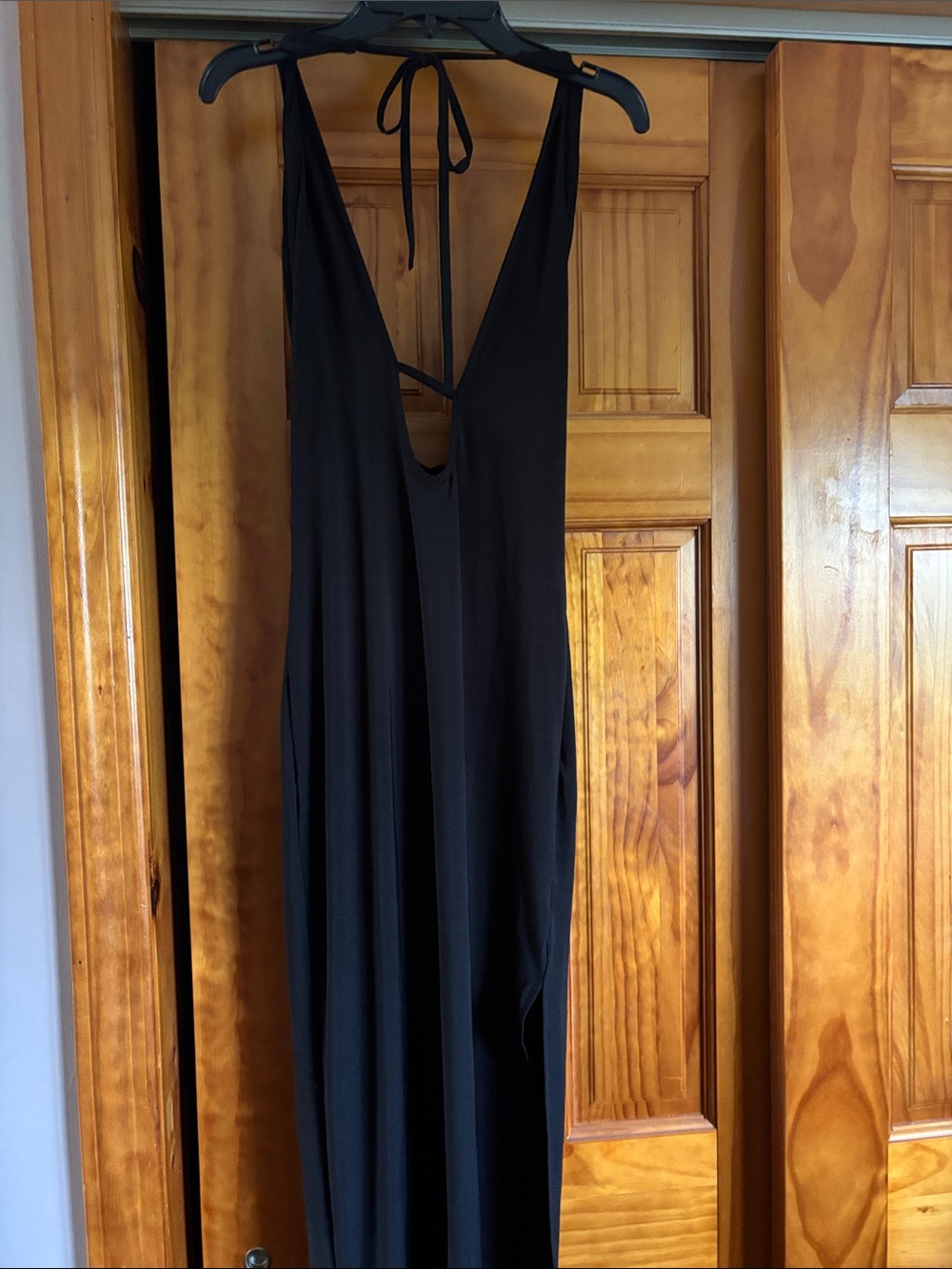 SHEIN Black Backless V-Neck Halter Maxi Dress